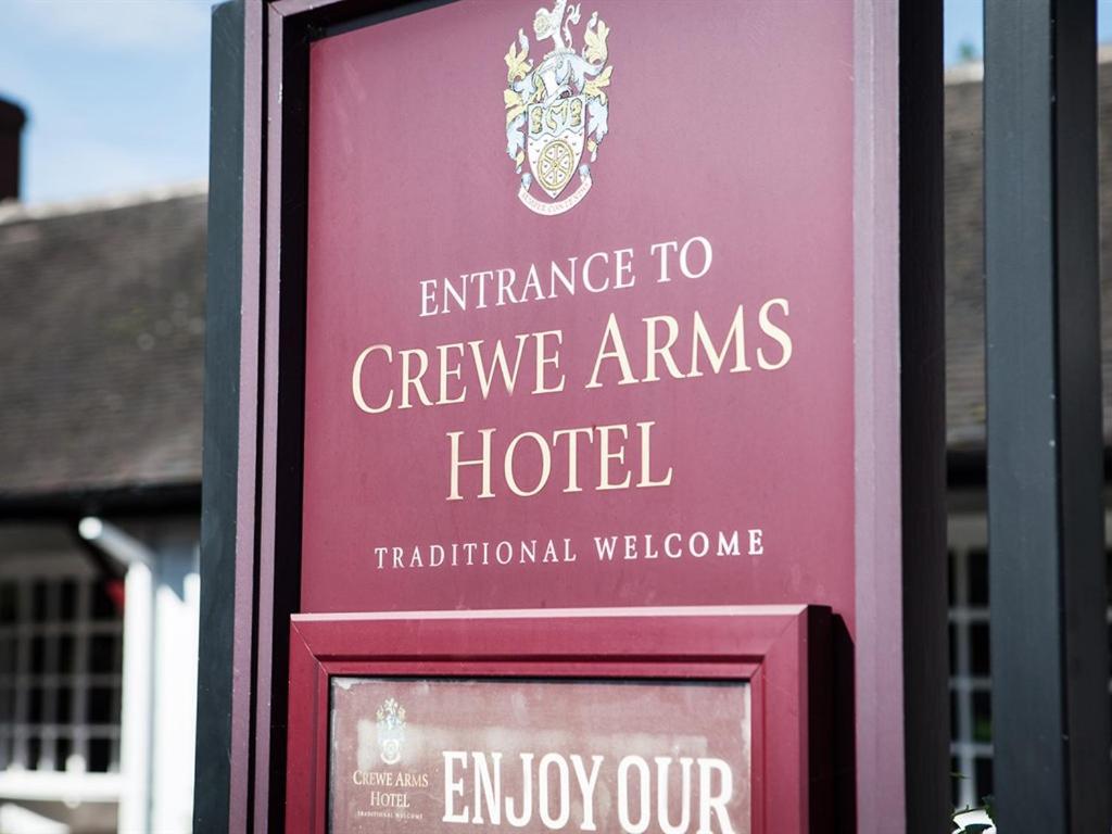 The Crewe Arms Hotel Eksteriør billede